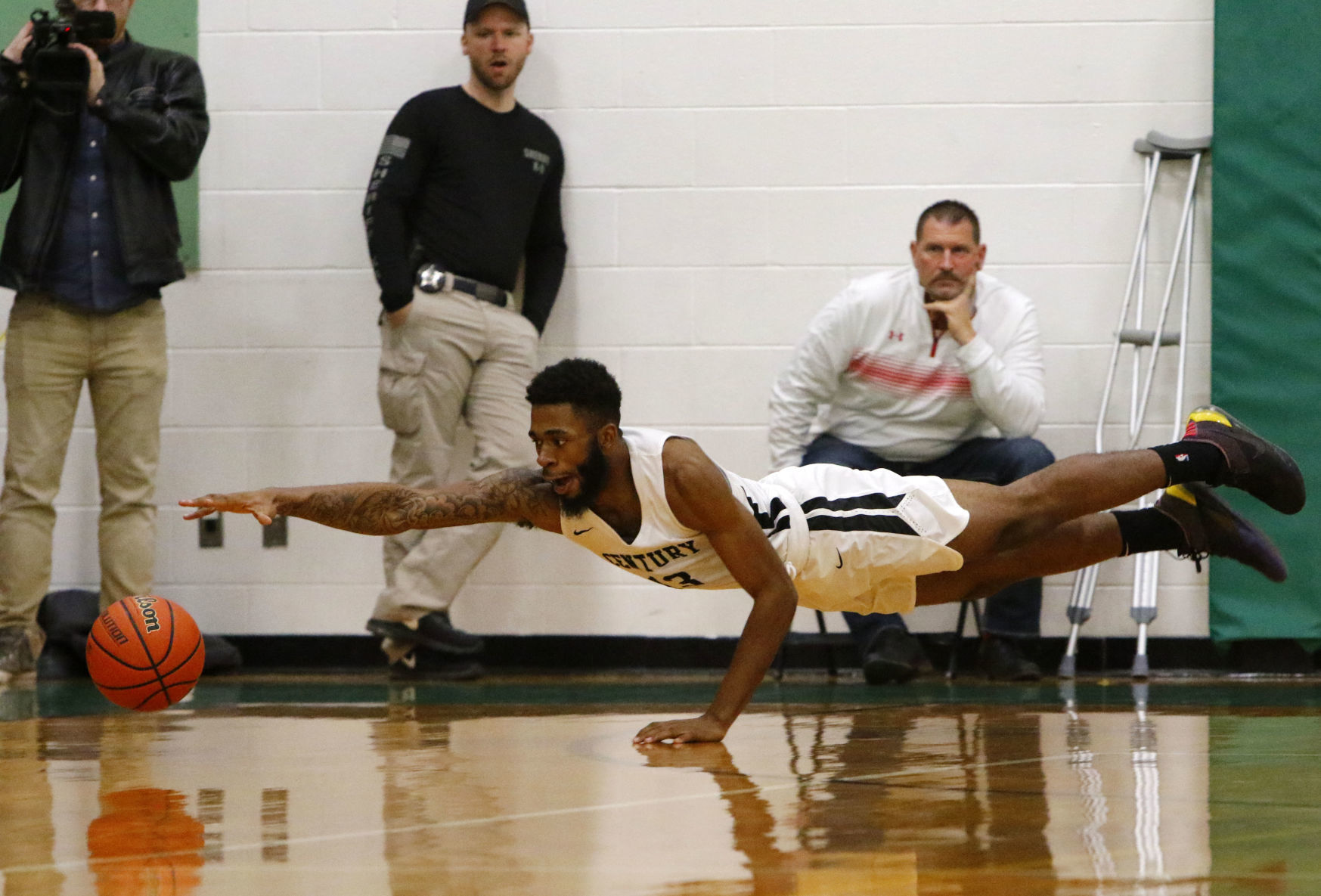 Boys basketball Class A sectional final - Kouts vs. 21st Century